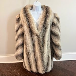 **VTG 1970’s** Donnybrook USA Faux Fur Coat Black White
